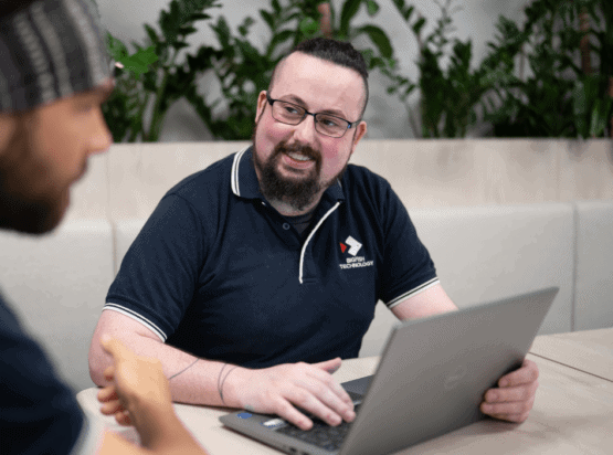 Business communications specialist planning high‑performance internet connectivity for reliable day‑to‑day operations
